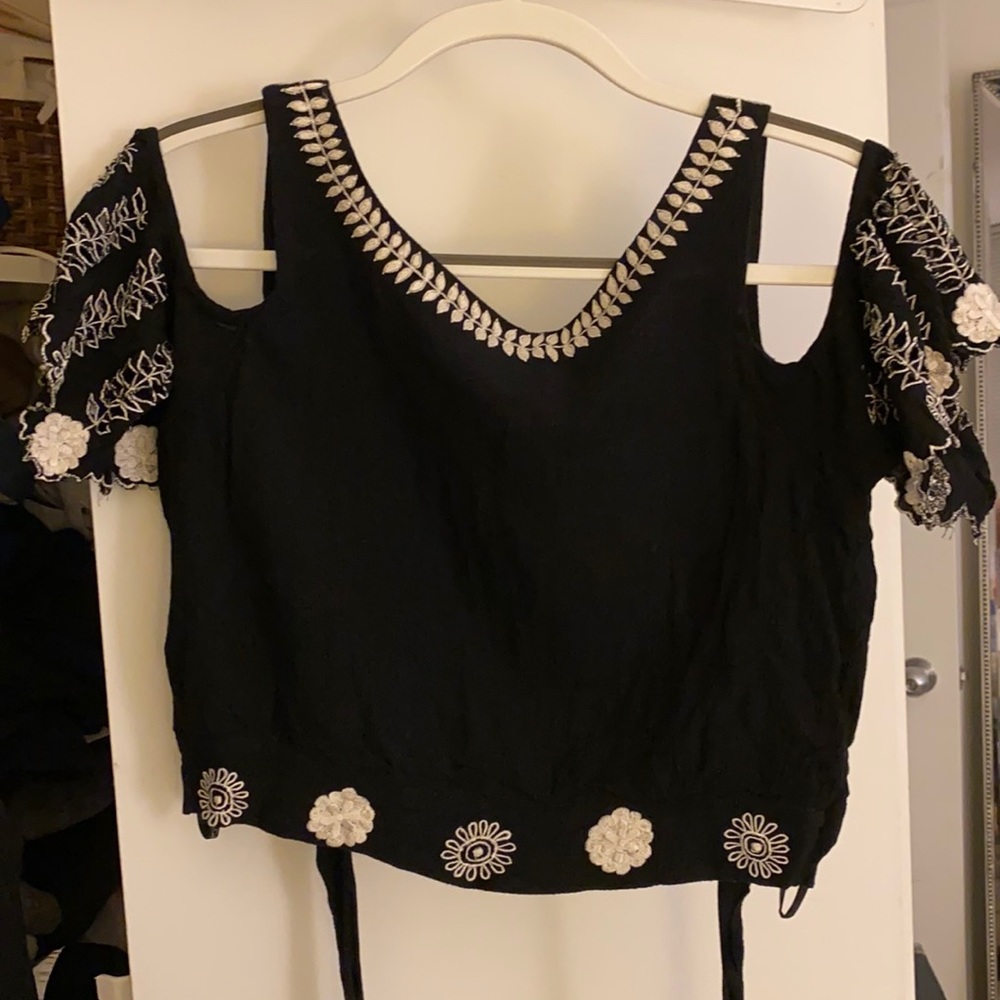 Rahi Cali black open back crop top - M